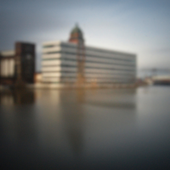 Hafen Düsseldorf III | 2015 | Camera Obscura | Pigmentdruck auf Alu-Dibond | 180 x 160 cm