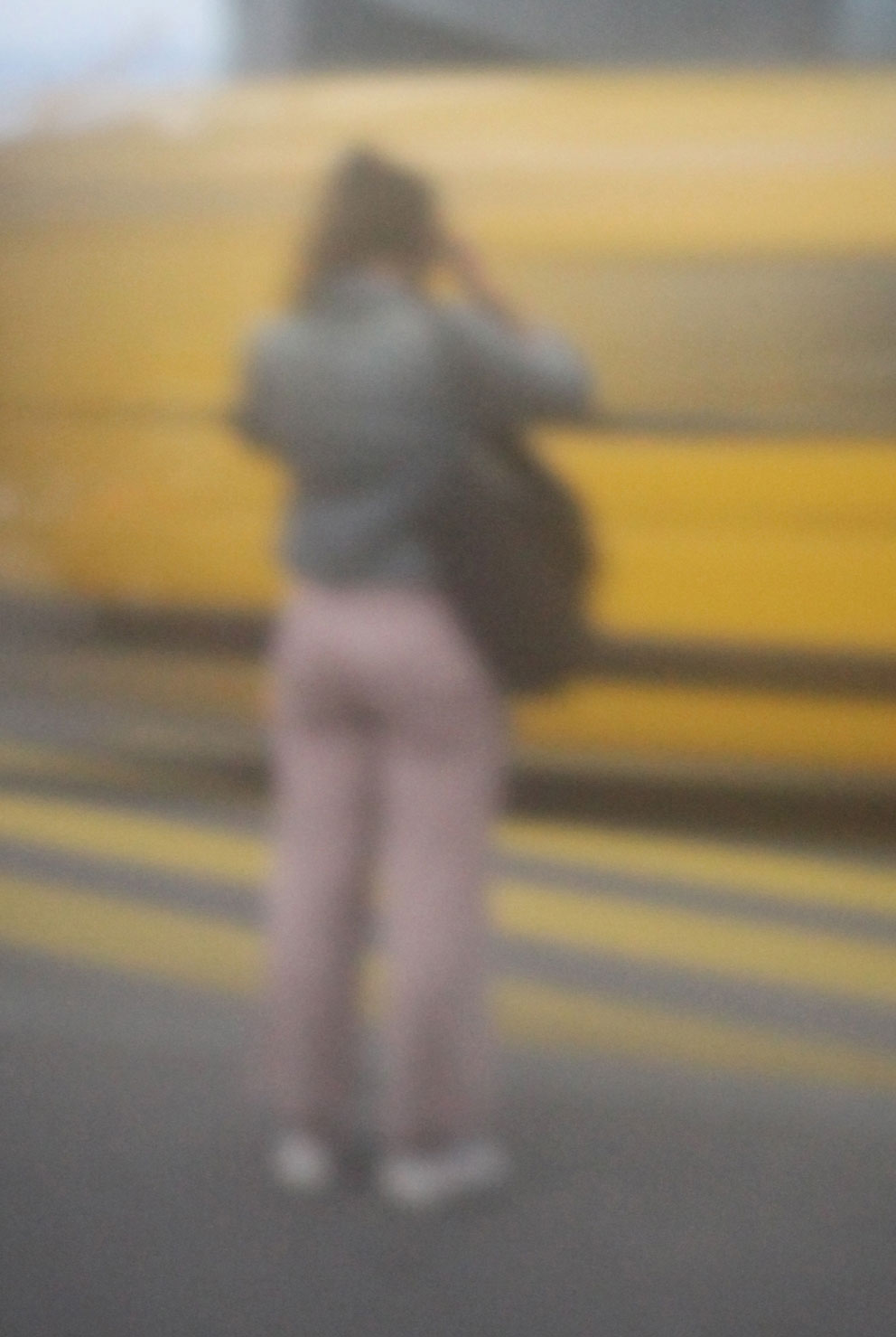 30 „Gelber Bus“, 2021, Bern, Camera Obscura, Pigmentdruck auf Alu-Dibond